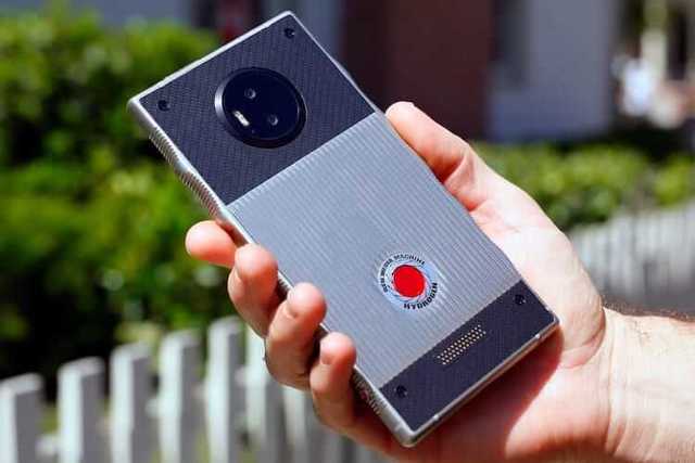 Компания Red работает над суперкамерой для своего смартфона Hydrogen One