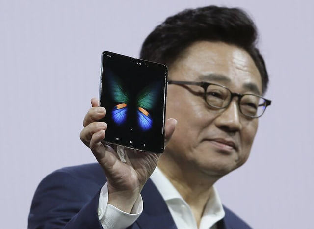 Samsung показала ключевые особенности Galaxy Fold в серии промо-видео